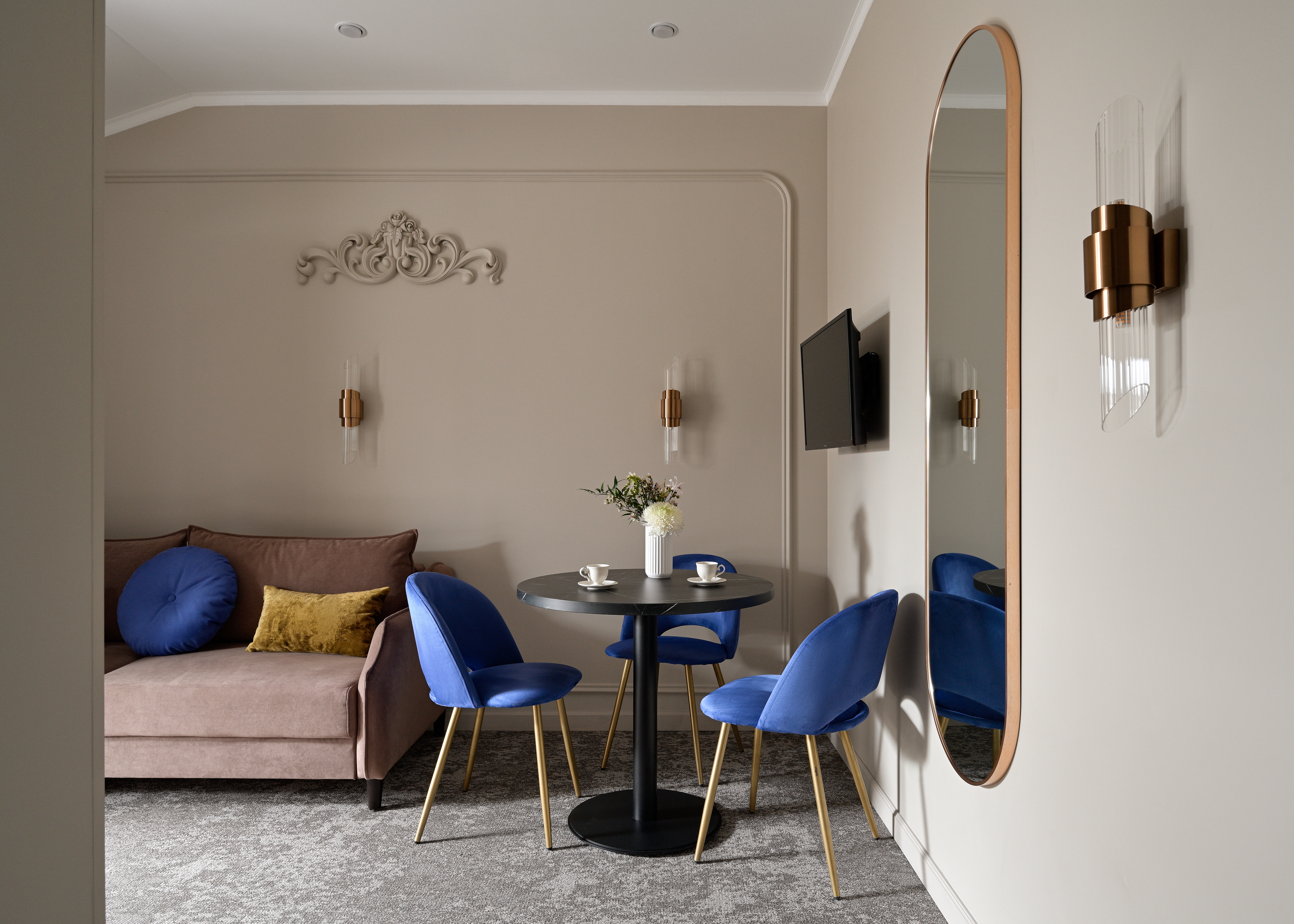 Джуниор сьют