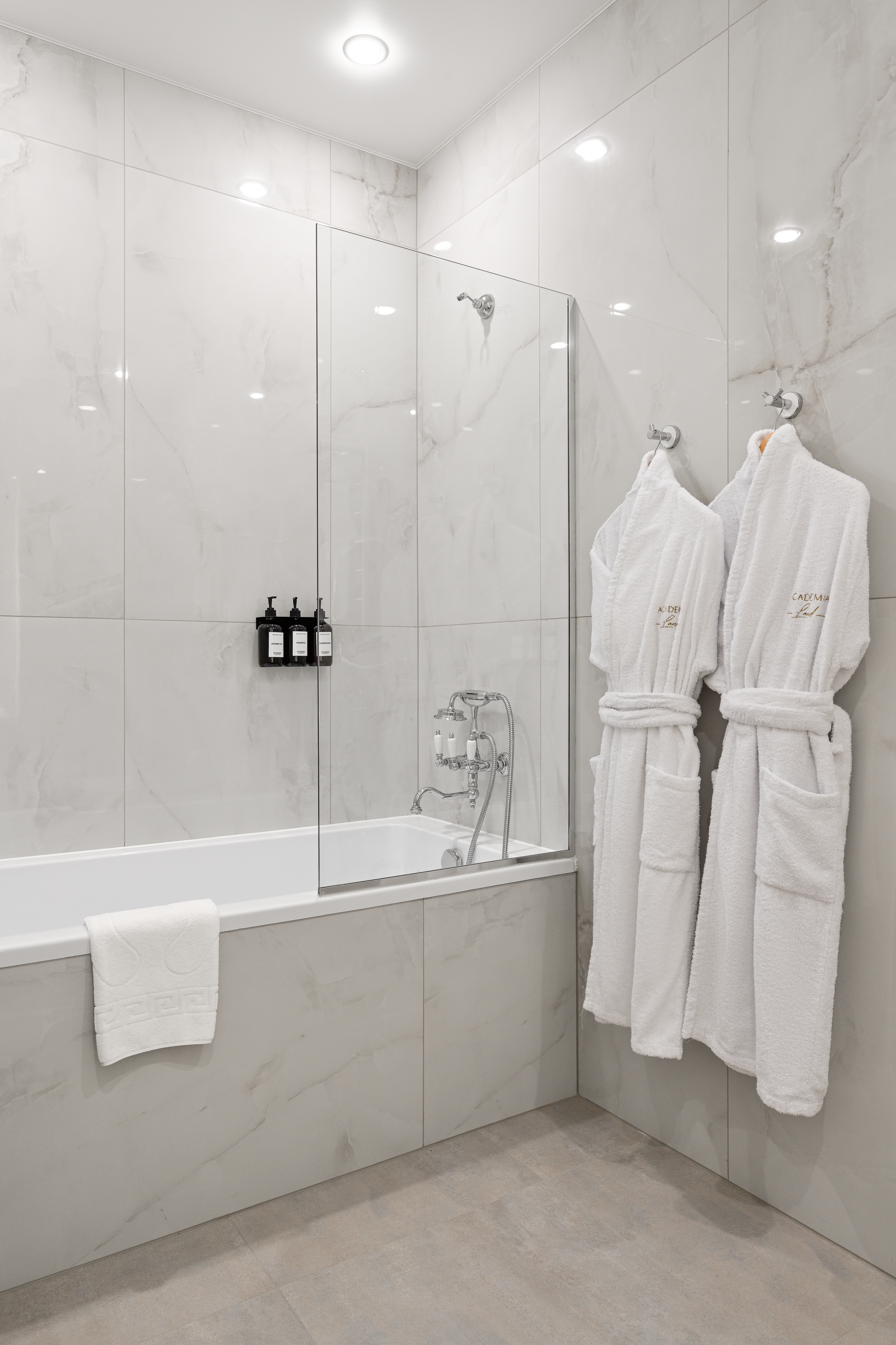 Джуниор сьют